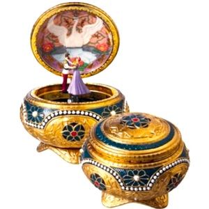 ISO Anastasia Music Box